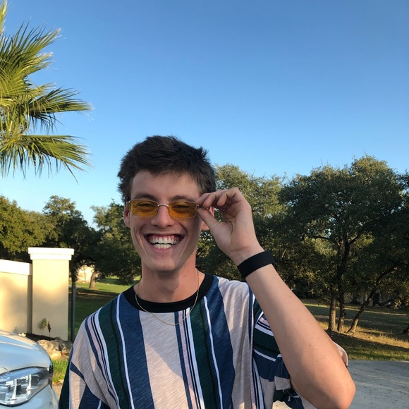 Meet your Posher, Daniel - Picture 1 of 1